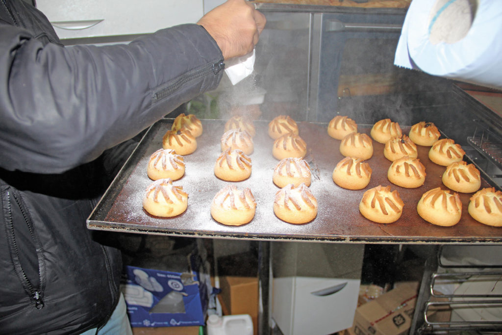 Londis Peverills bakery