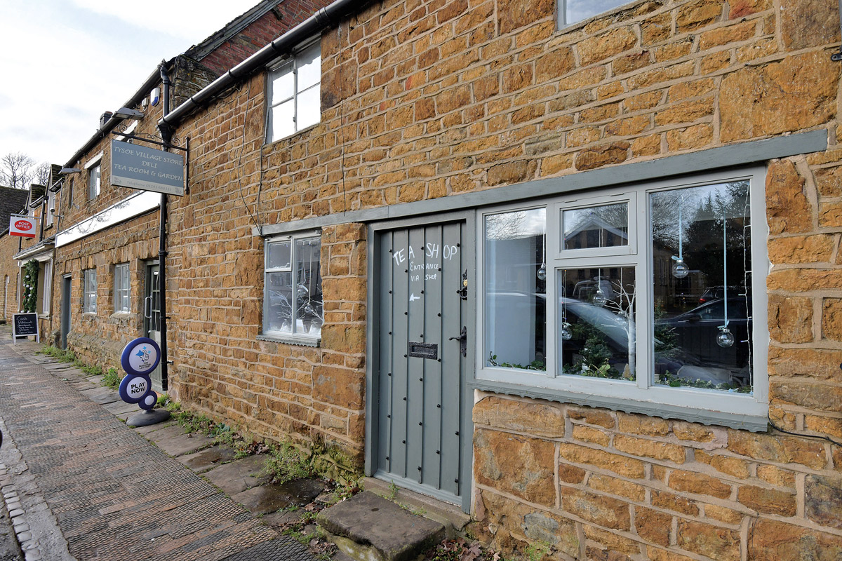 Tysoe Village Stores exterior