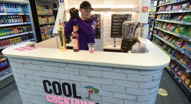 Cool cocktail bar Premier Morley
