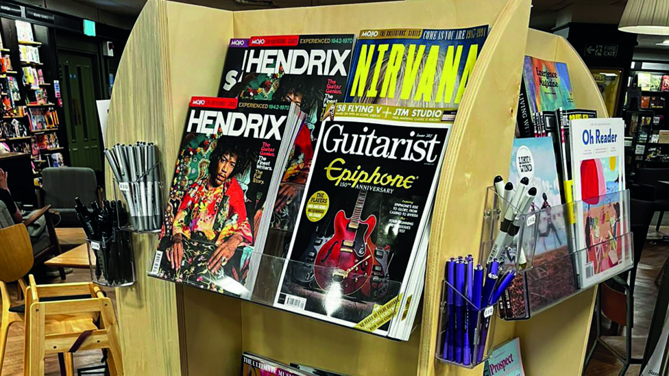 Magazines display